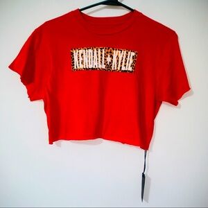 Kendall & Kylie Animal Print Crop Top Tshirt KKTS-10001 Size small NWT